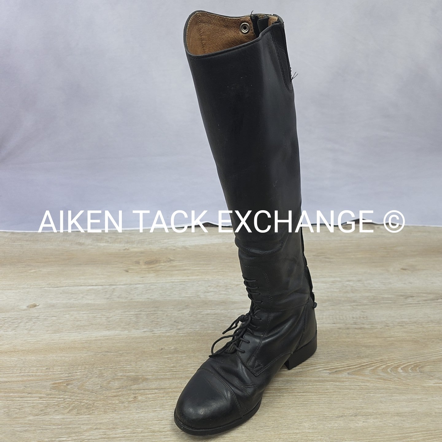Ariat Field Boots, Size 7, Regular Calf, Height Medium