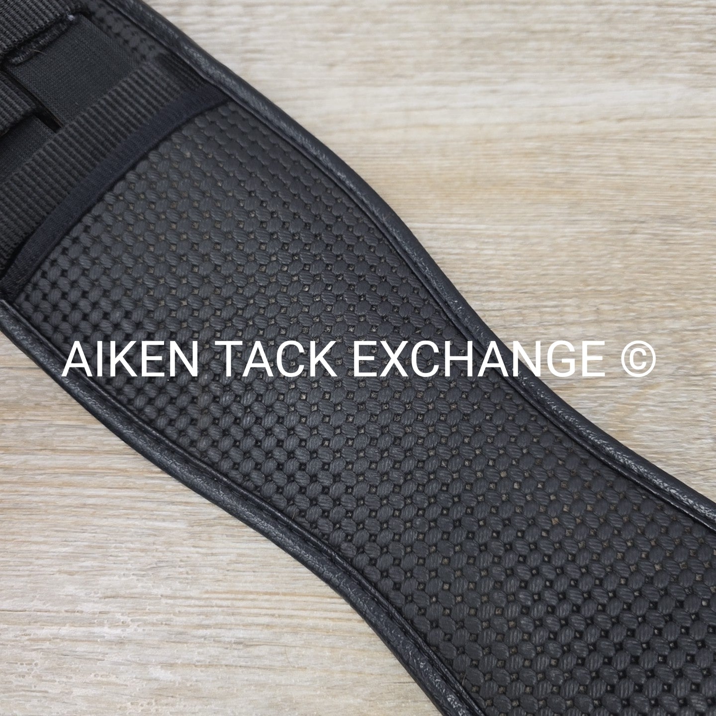 Ovation Airform Chafeless Dressage Girth, Black, 32"