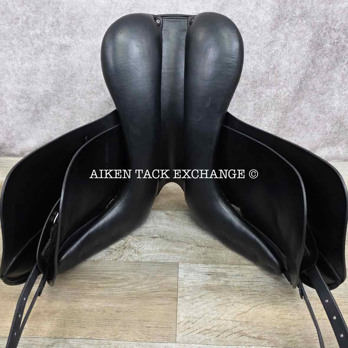 2008 Amerigo Vega Dressage Saddle, 18" Seat, M/MW Tree, Wool Flocked Panels