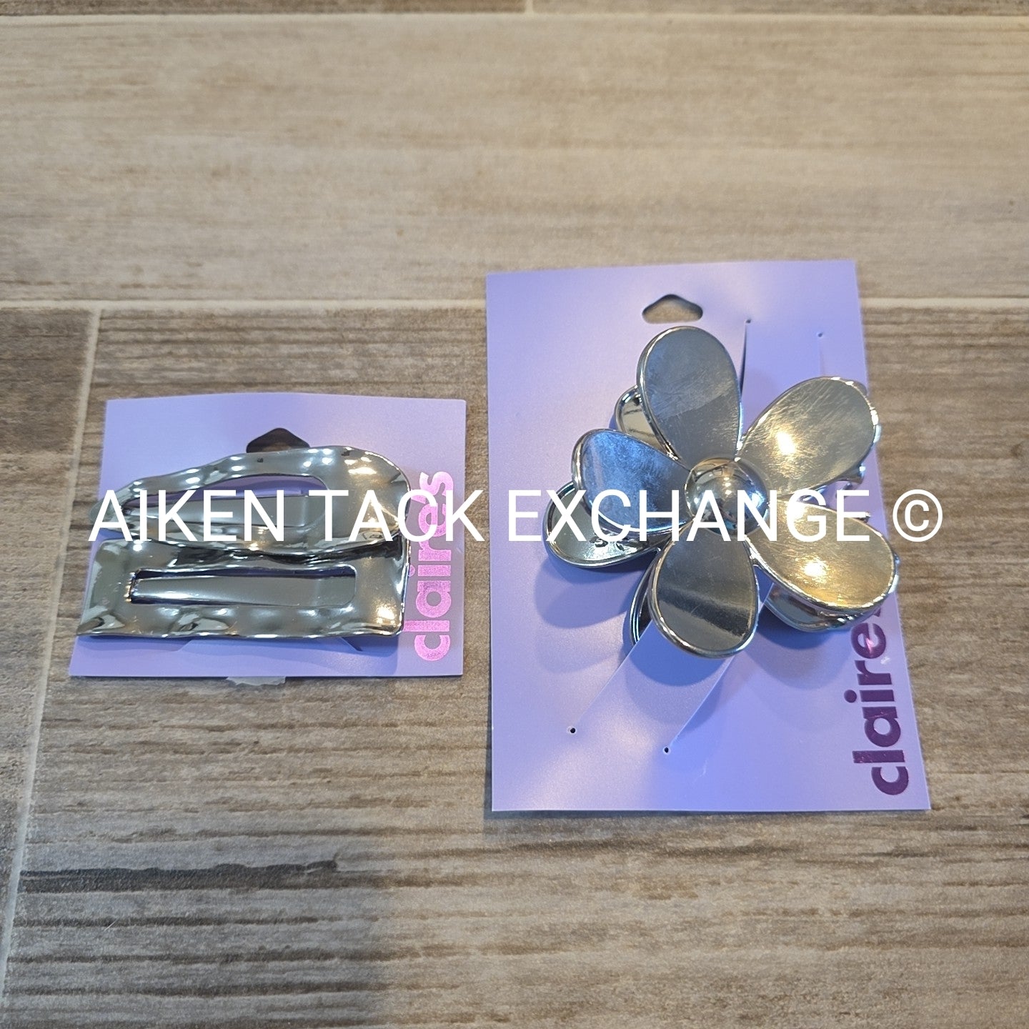 Claire's Hair Bundle - 1 Claw Clip, 2 Hair Clips