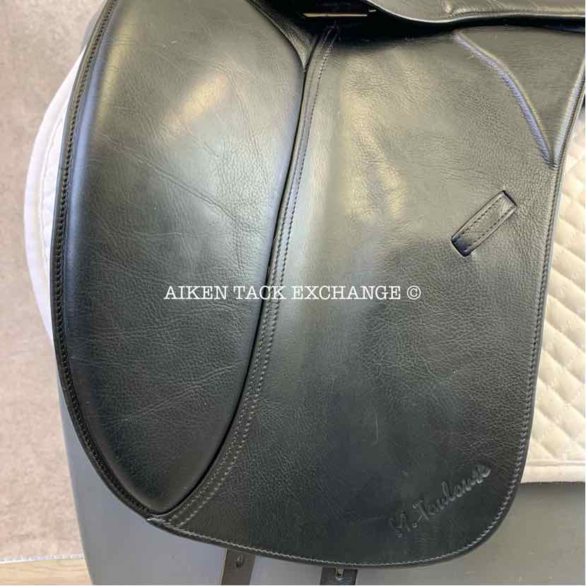 **SOLD** 2010 Marcel Toulouse As Aachen Dressage Saddle, 17.5" Seat, Medium Wide Tree, Wool Flocked Panels