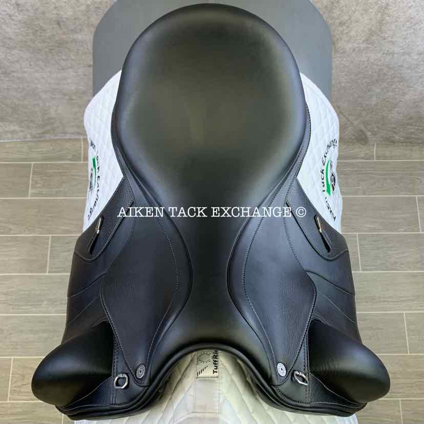 **SOLD** 2021 Equipe Glamour E-Carbon Monoflap Dressage Saddle, 17" Seat, Flex Tree - Medium Wide, Foam Panels