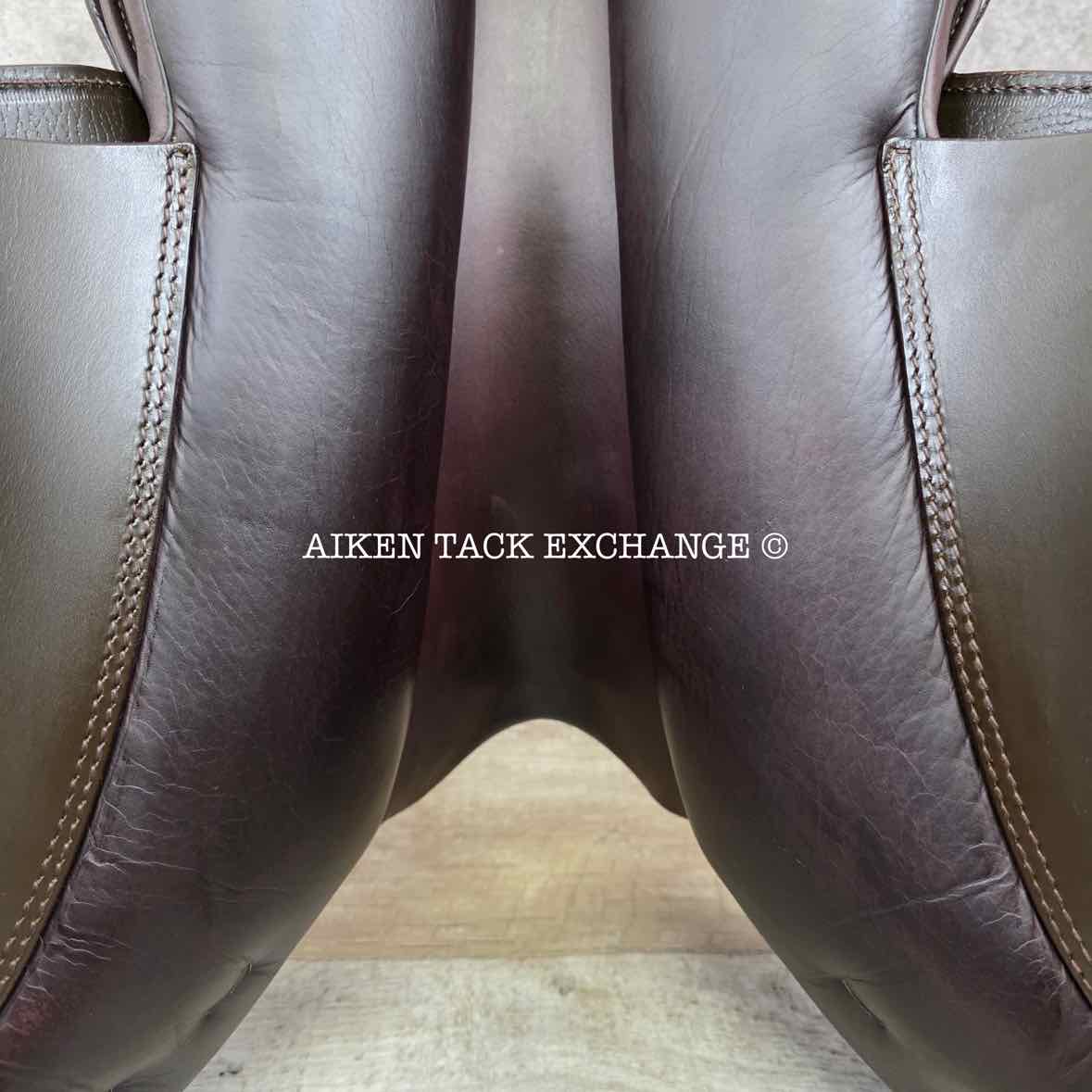 2021 Stubben Ascend Close Contact Jump Saddle, 18" Seat, 27cm Tree - Narrow, Wool Flocked Panels