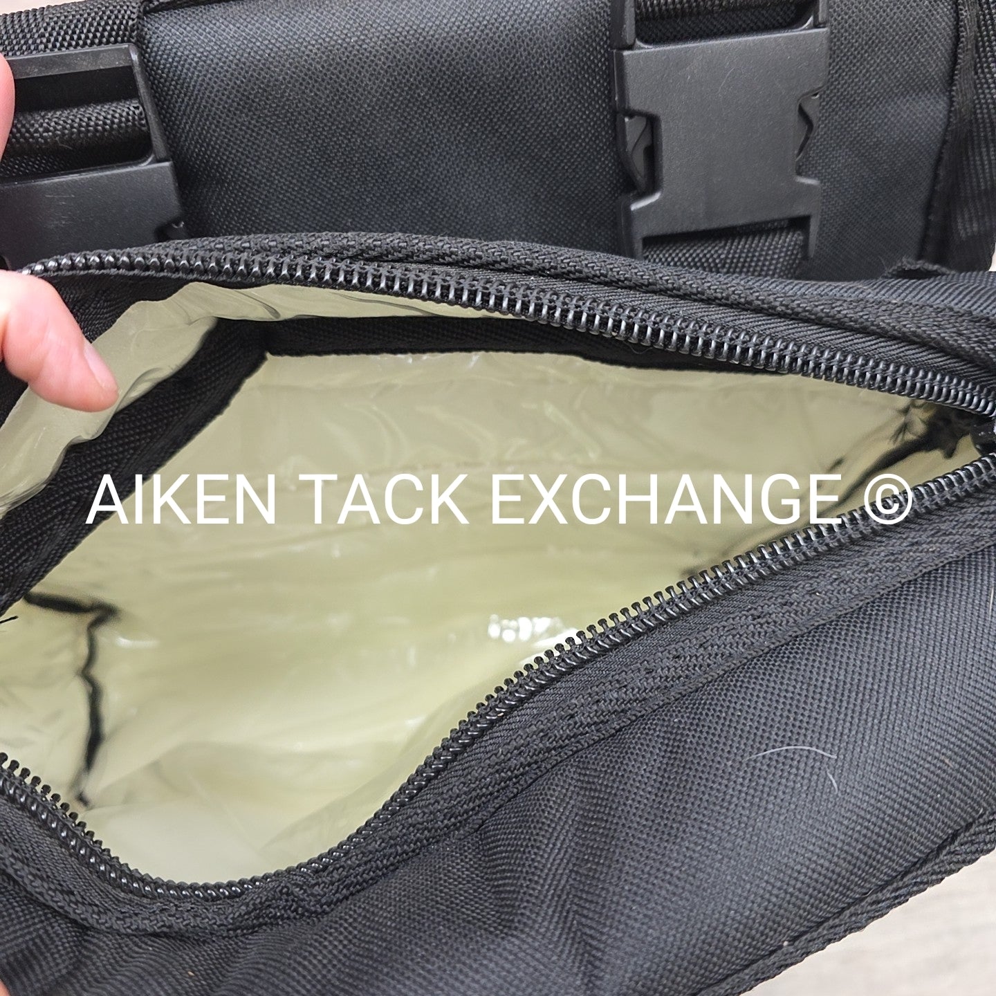 Dura-Tech Insulated Detachable Saddle Bag