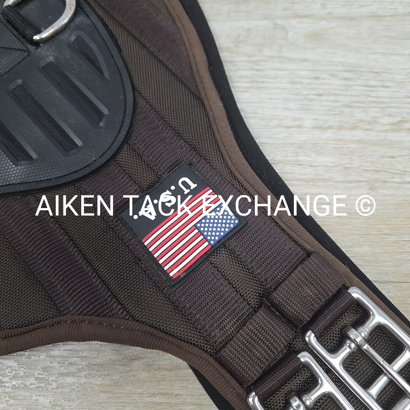 Majyk Equipe "Superhorse" Monoflap Stud Guard Belly Guard Girth, Brown, 24"