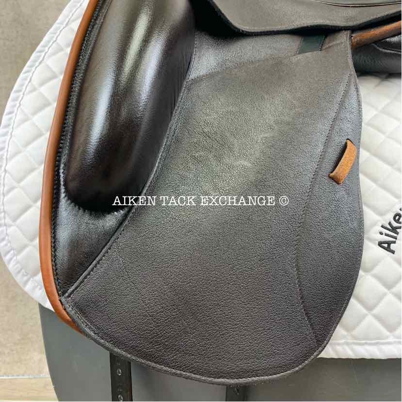 2024 Custom Saddlery Icon Flight Monoflap Dressage Saddle, 17.5" Seat, Adjustable Tree, Wool Flocked Panels