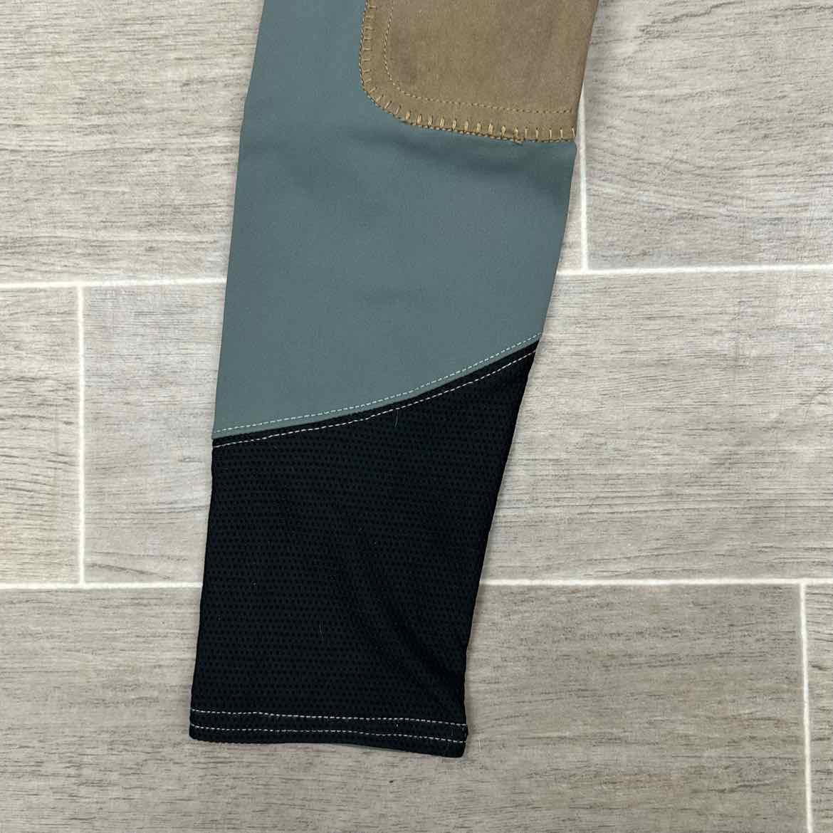 RJ Classics Avery Knee Patch Breeches, Size 16 L