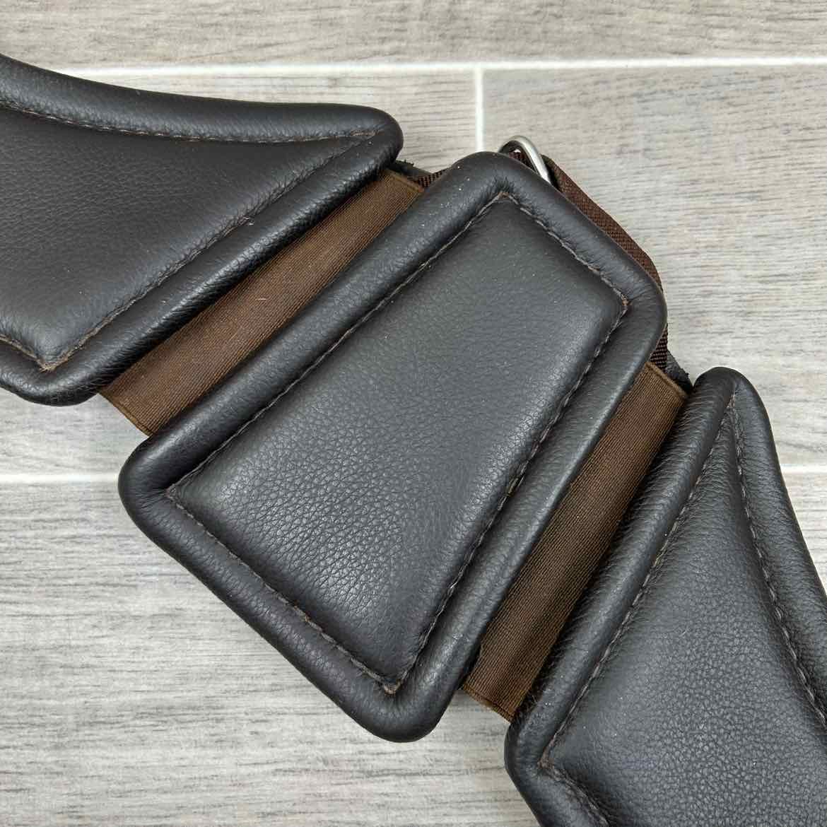 Total Saddle Fit StretchTec Shoulder Relief Dressage Girth with Leather Liner,