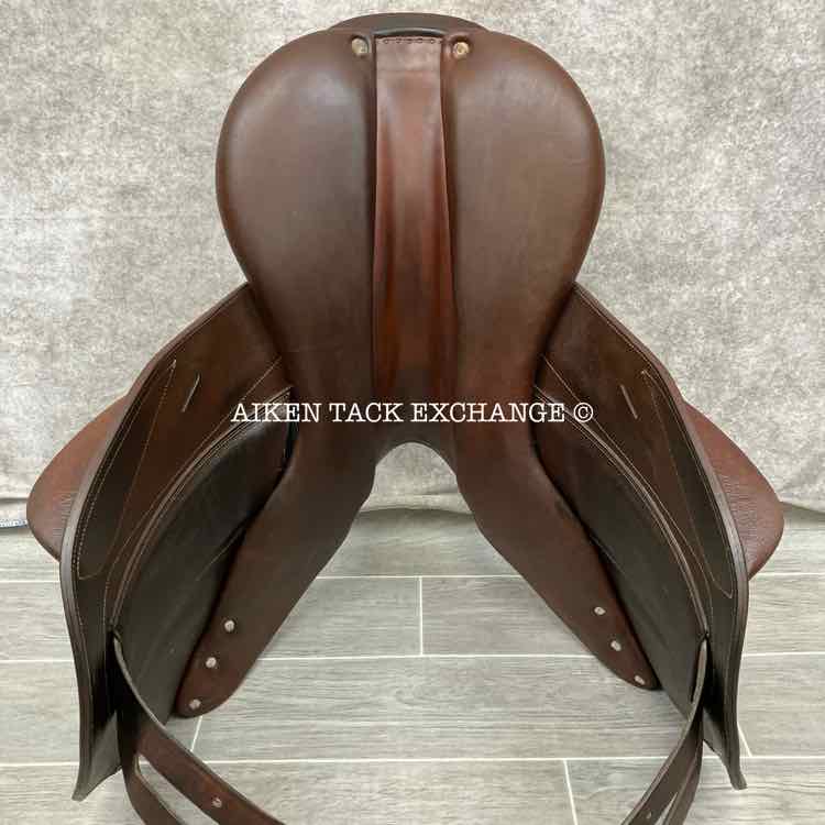 2009 CWD SE04 Monoflap Jump Saddle, 17.5" Seat, 3A Flap, Medium Wide Tree, Foam Panels, Full Buffalo Leather