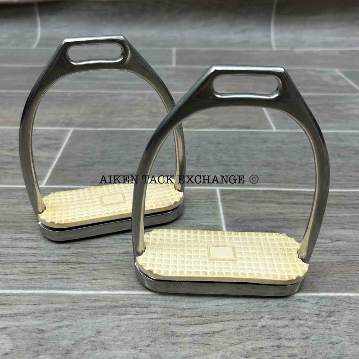 Herm Sprenger Fillis Stirrup Irons 4"