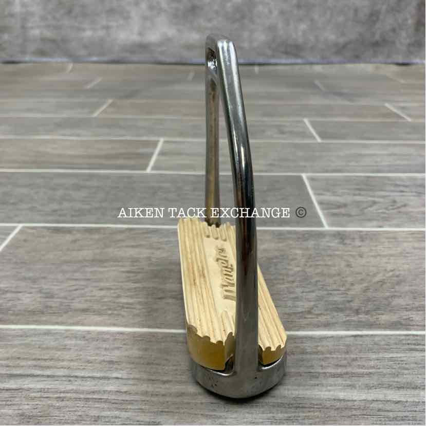 Fillis Stirrup Irons with D'angles Pads 4.5"