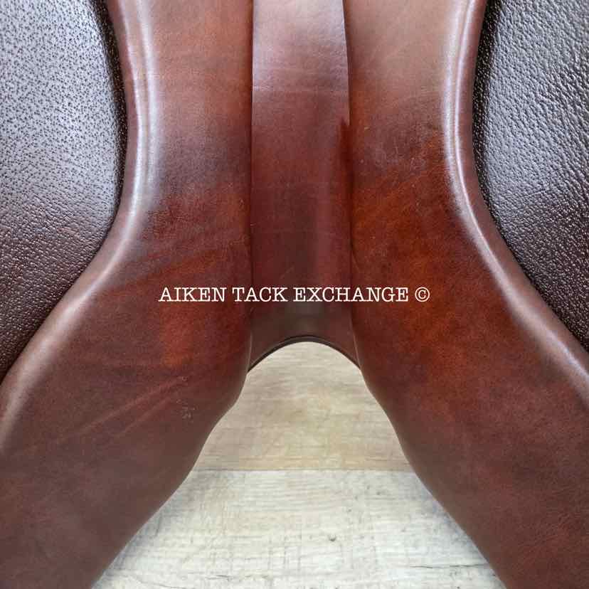 Forestier Close Contact Jump Saddle, 16.5" Seat, Medium/Medium Wide Tree, Foam Panels