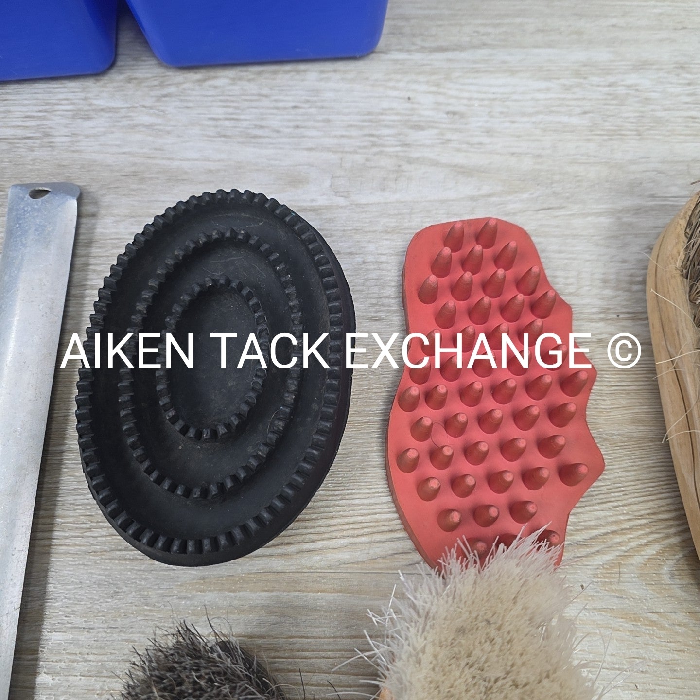 BARGAIN BUNDLE: Grooming Kit & Supplies
