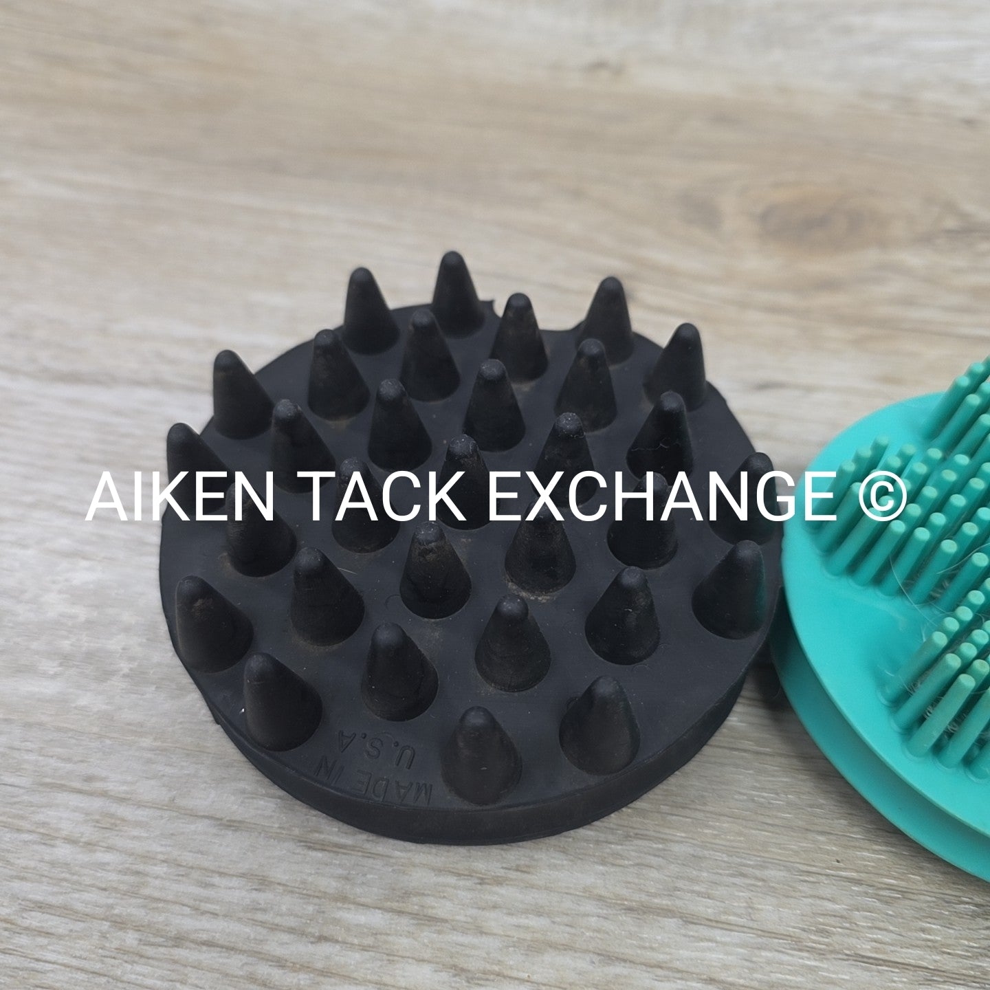 BARGAIN BUNDLE: Set of 3 Round Curry Combs