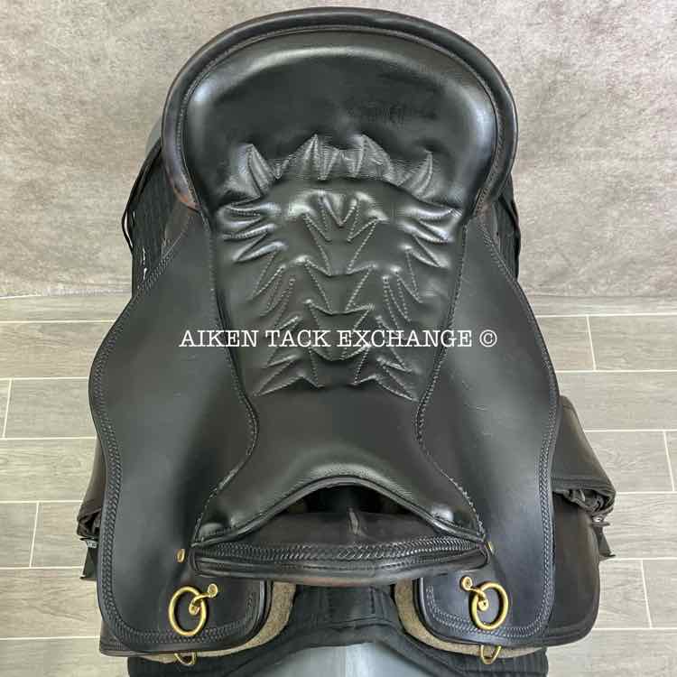 2005 Tucker 146 Classic River Plantation Endurance Saddle, 17.5" Seat, Medium Tree - Semi QH Bars