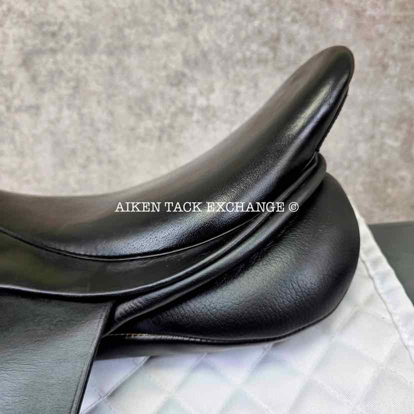 Anky Dressage Saddle, 18" Seat, Wide Tree, Wool Flocked Panels