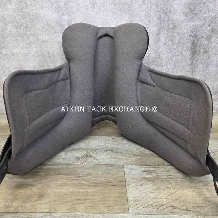 2021 Black Country Vinici X Monoflap Dressage Saddle, 17" Seat, Extra Wide Freedom Hoop Tree, Wool Flocked Serge Panels