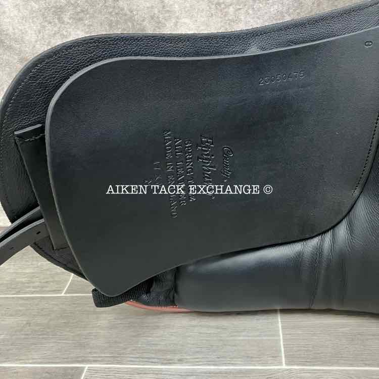 2023 County Epiphany Monoflap Dressage Saddle, 17" Seat, Narrow Tree, Wool Flocked Panels