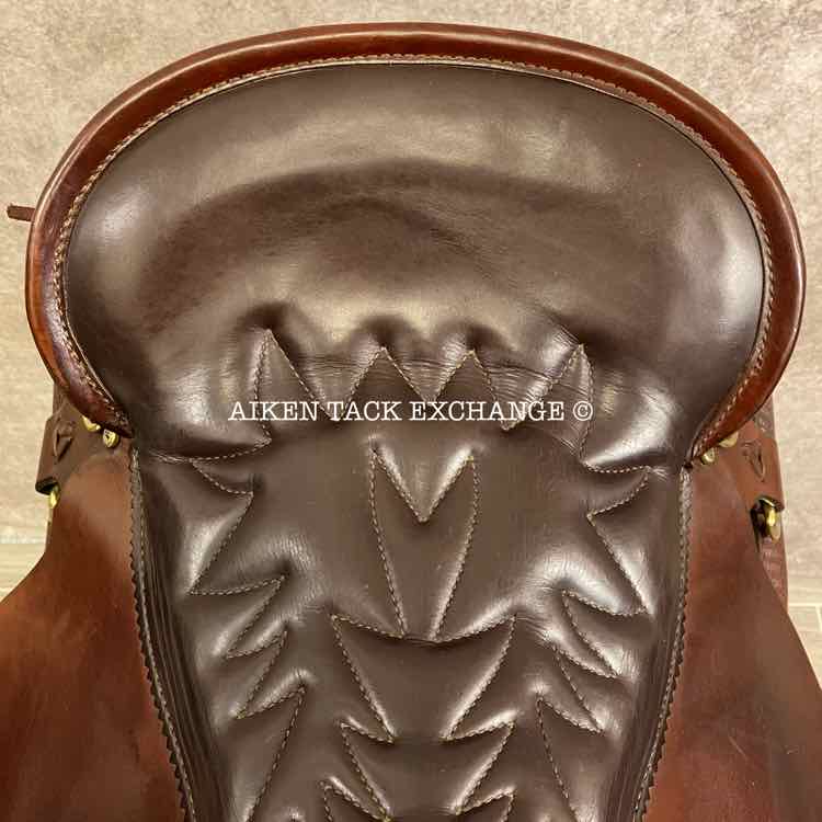 2000 Tucker Endurance Saddle, 18" Seat, Medium Tree - Semi QH Bars
