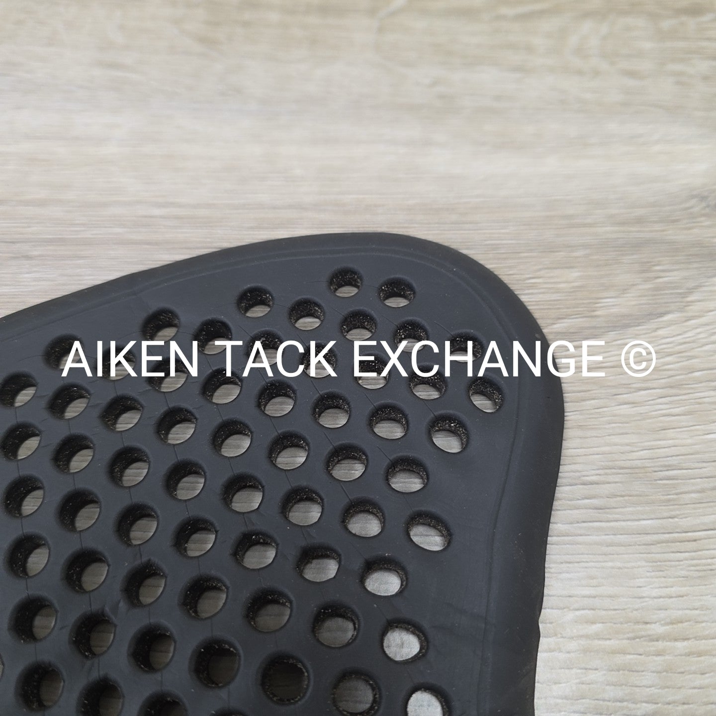 Kavallerie Middle Riser Shock Absorbing Gel Half Pad