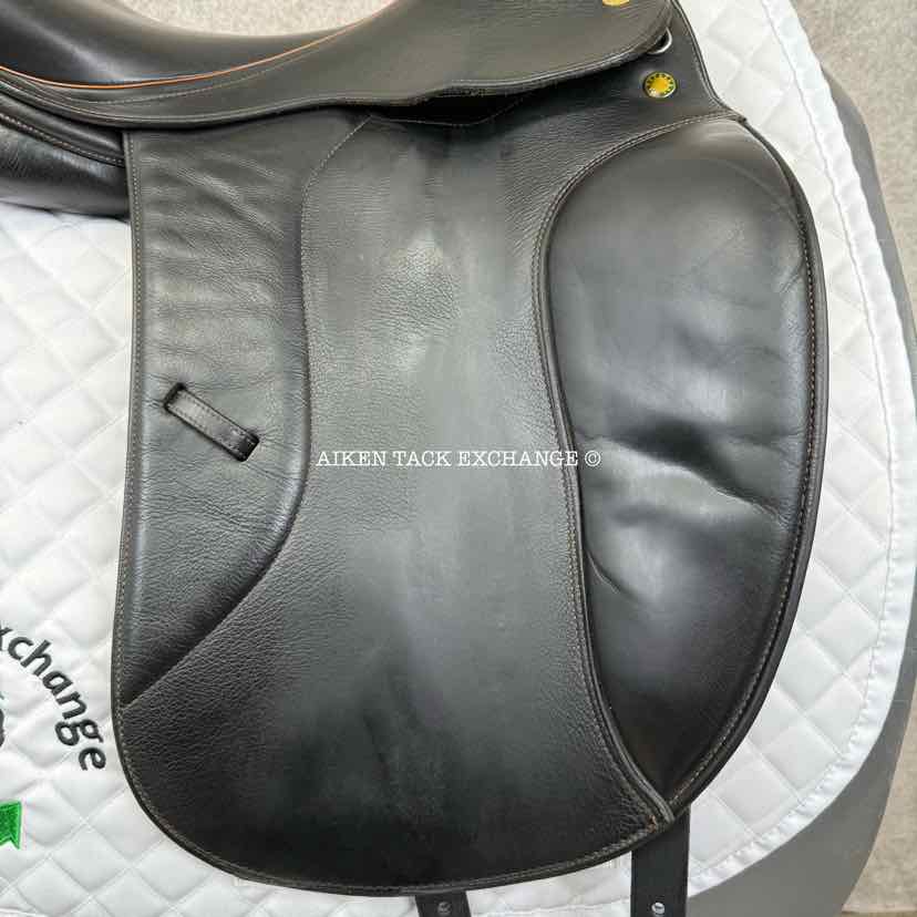 2009 Prestige Grand Dressage Saddle, 17" Seat, 33 Tree - Medium, Wool Flocked Panels
