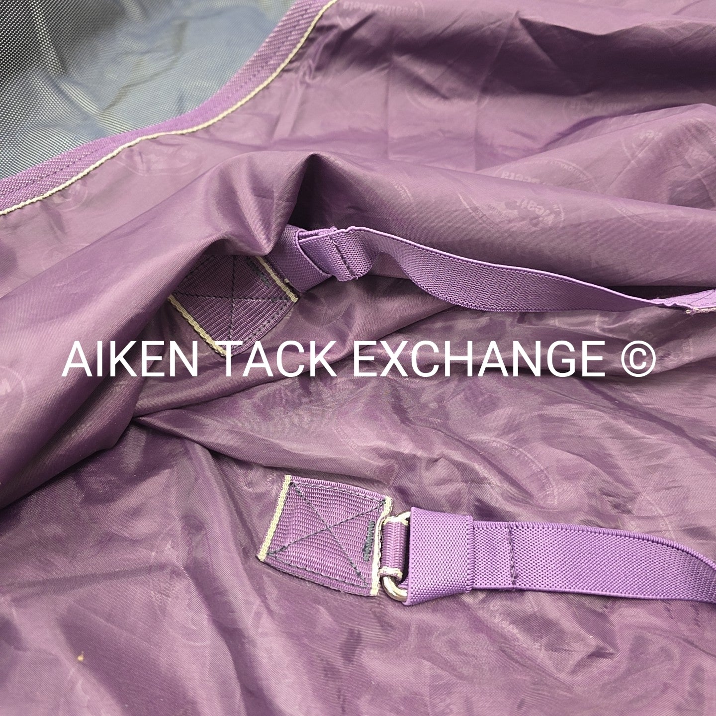 Weatherbeeta Taka Contour High Neck Medium Weight Turnout Blanket, 84"