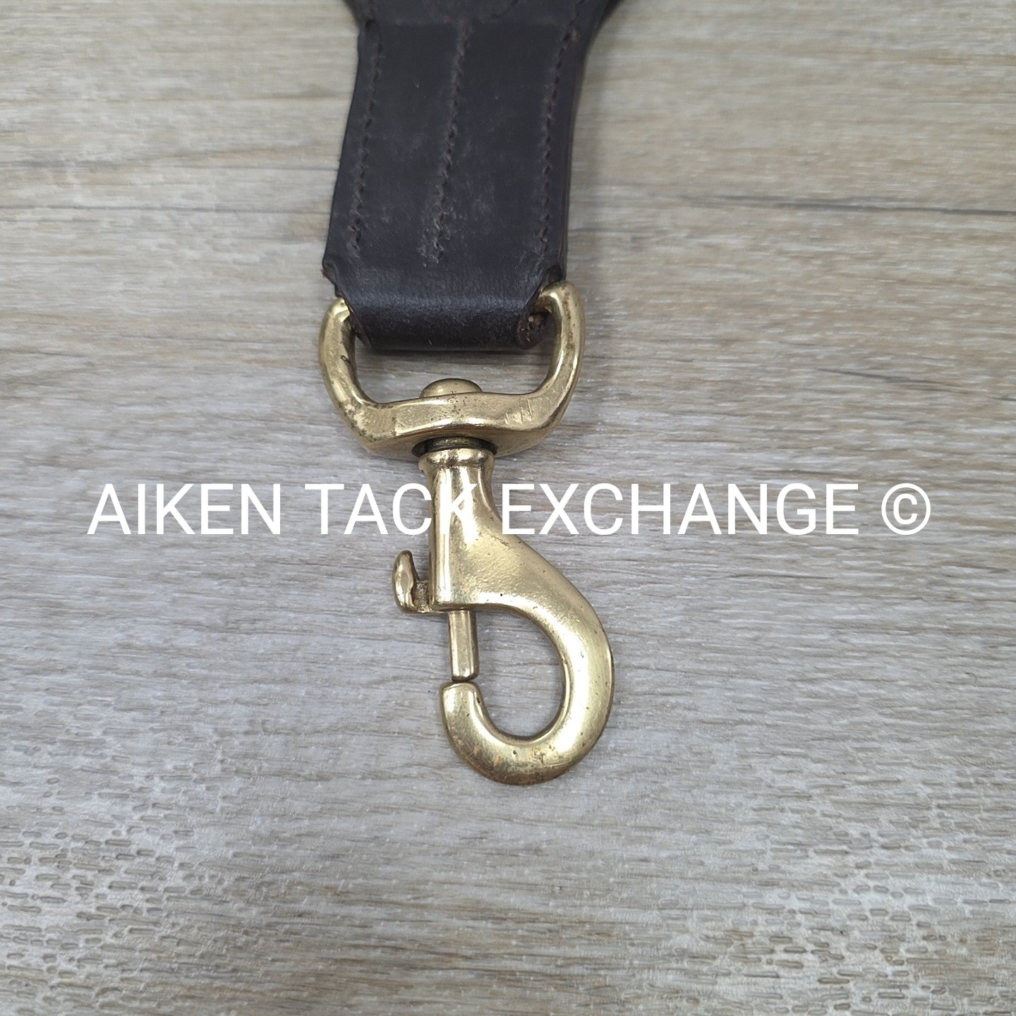 Bib Martingale Attachment, Brown