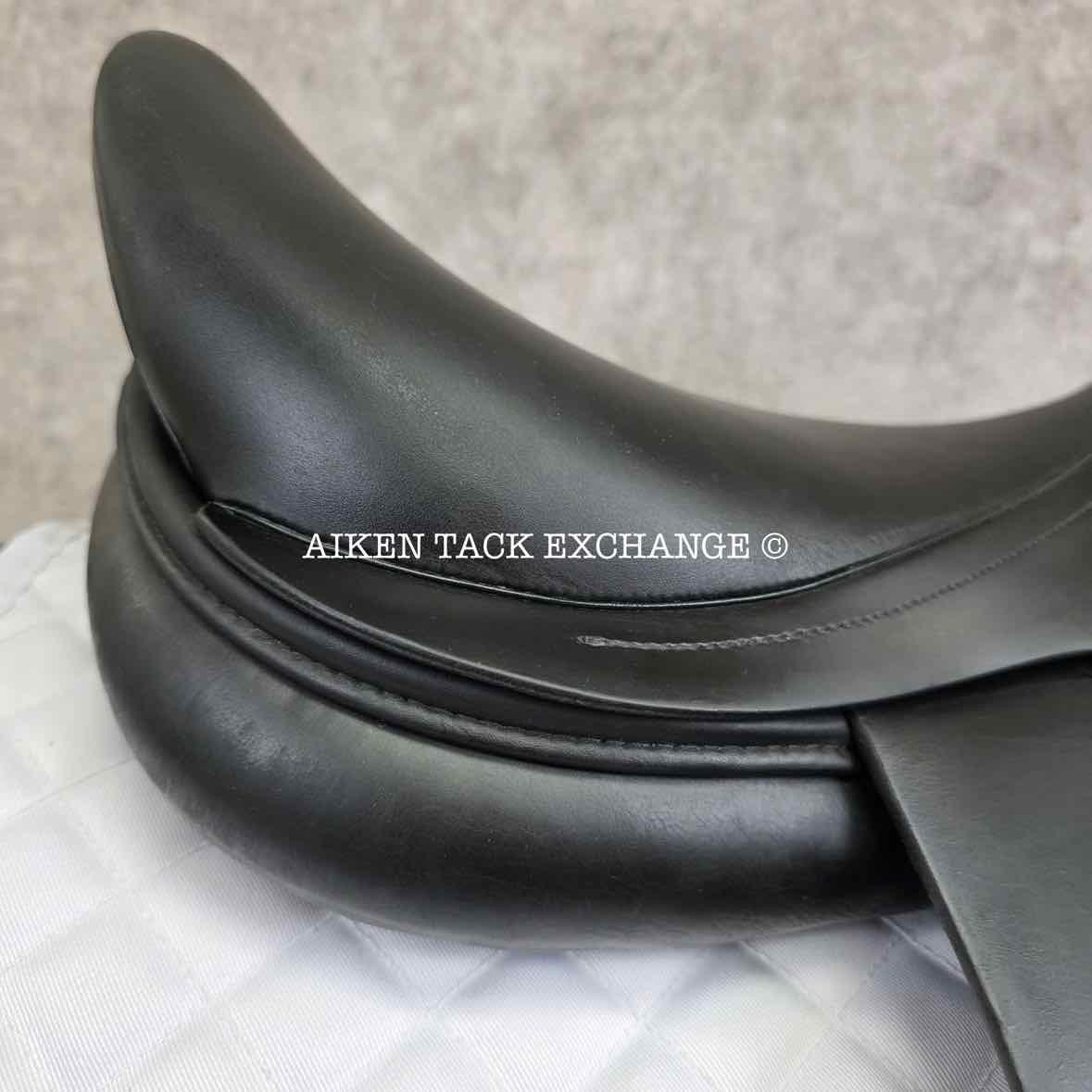 2007 Amerigo Vega Dressage Saddle, 17" Seat, Medium Tree, Wool Flocked Panels