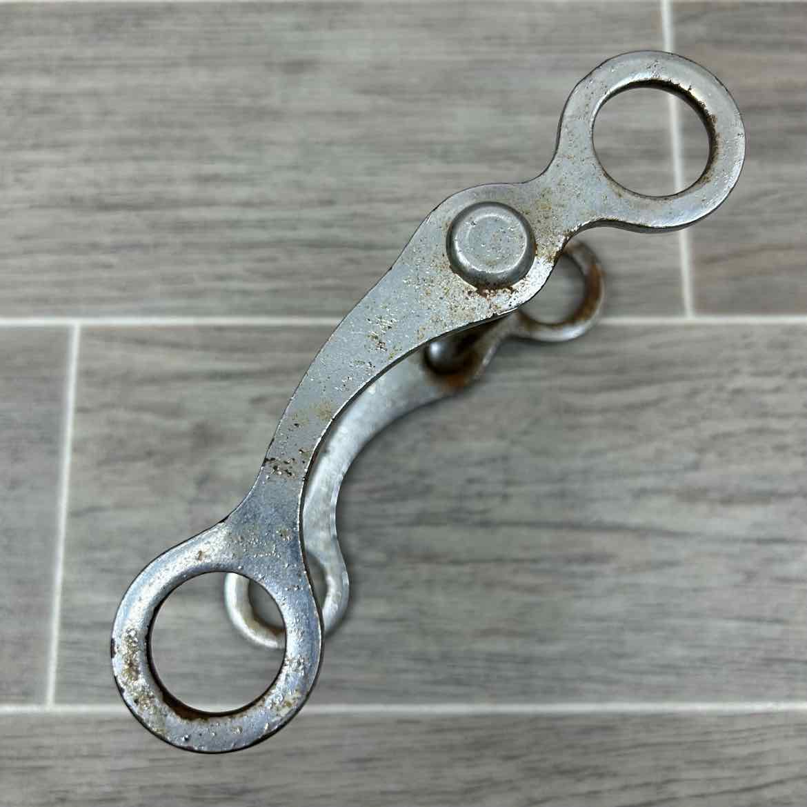Plated Mullen Mouth Shanked Bit 4"