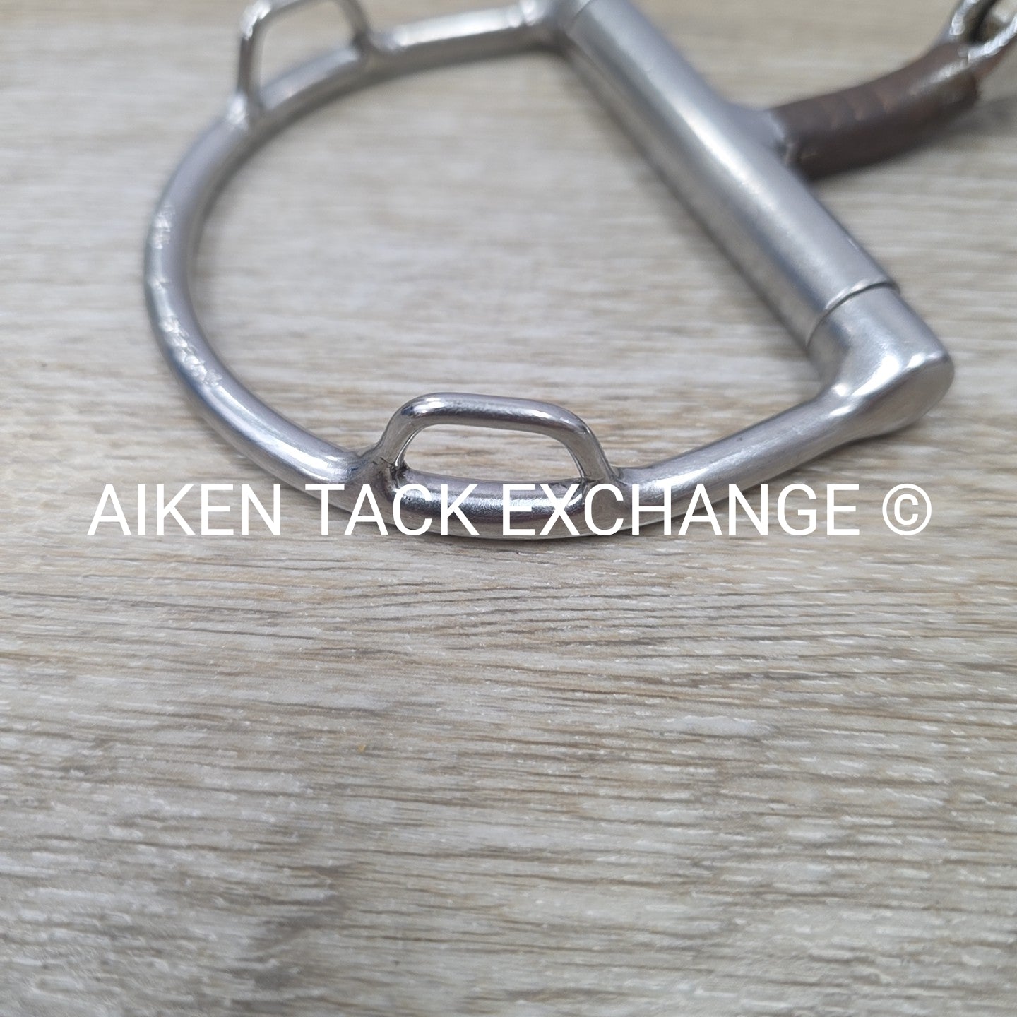 Myler Double Hinged Comfort Snaffle D Ring Bit with Hooks 5.25"
