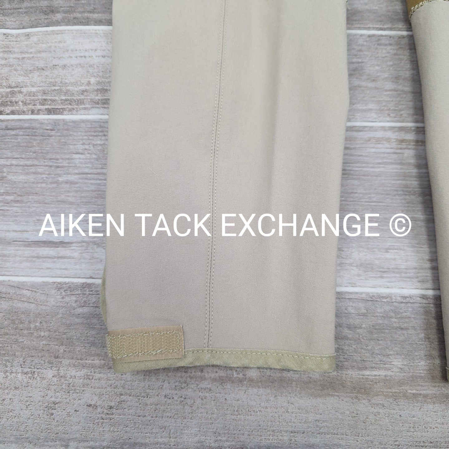 Tailored Sportsman Trophy Hunter Knee Patch Breeches, Size 30 R