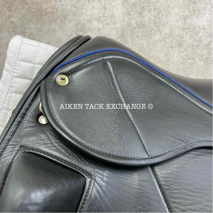 **SOLD** 2015 Black Country Carlow Dressage Saddle, 17.5" Seat, Medium Wide Tree, Wool Flocked Serge Panels