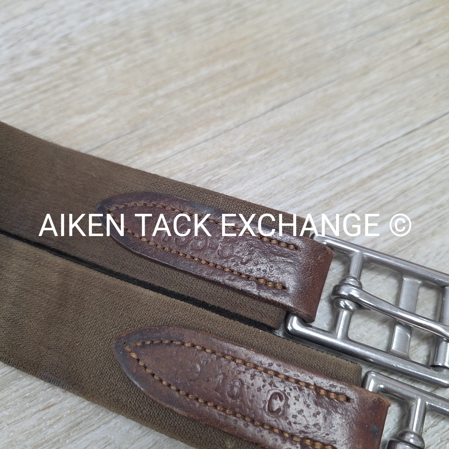 CWD Anatomic Shoulder Relief Jumping Girth, Brown, 54"