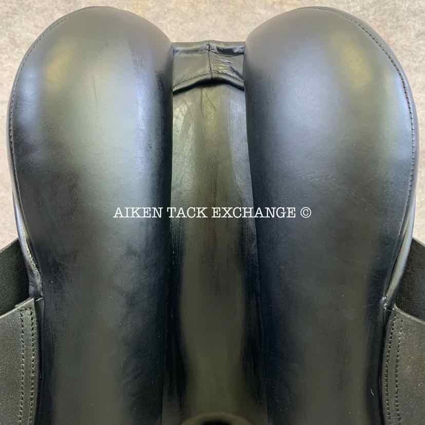 Barnsby Dressage Saddle, 18" Seat, Wide Tree, Wool Flocked Panels