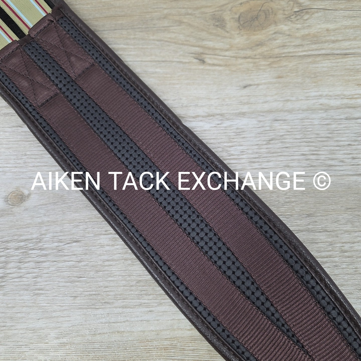 Ovation Chafeless Girth with Single End Elastic 58"