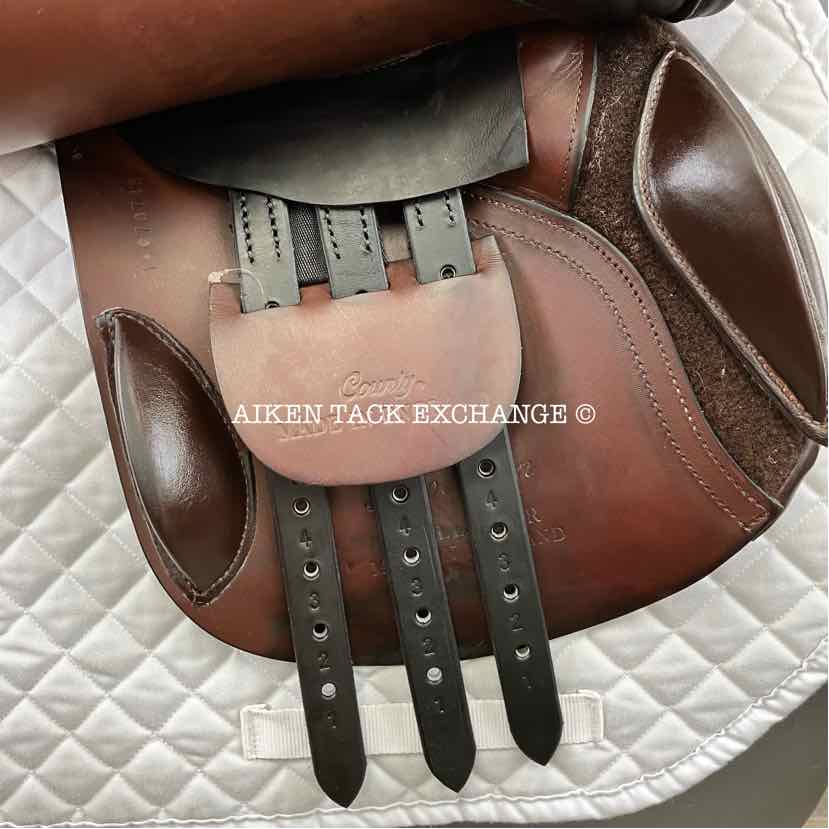 2014 County Innovation Jump Saddle, 18" Seat, Medium Wide Tree, Wool Flocked Panels