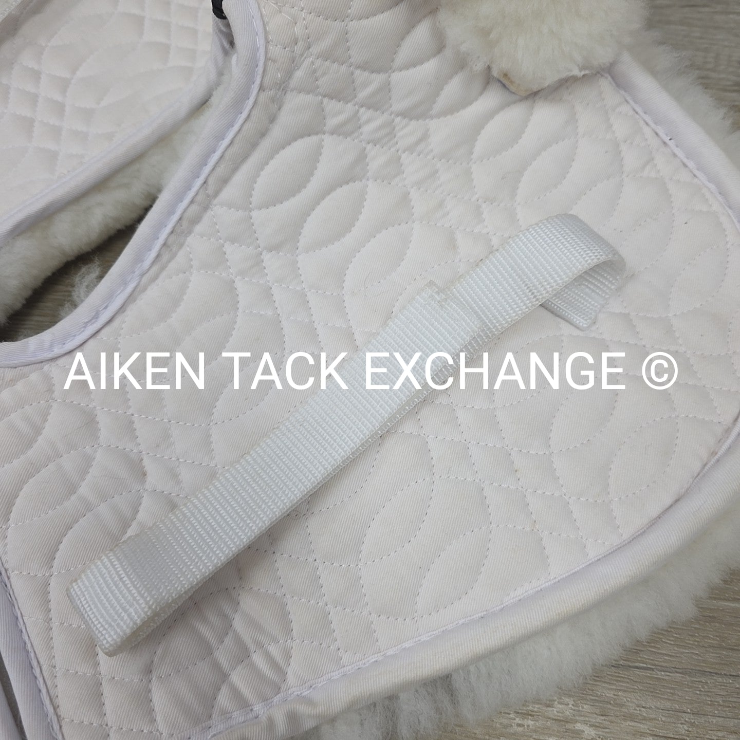 Ovation Europa Sheepskin Whither Relief Lift Back Half Pad, Size Medium (Does No