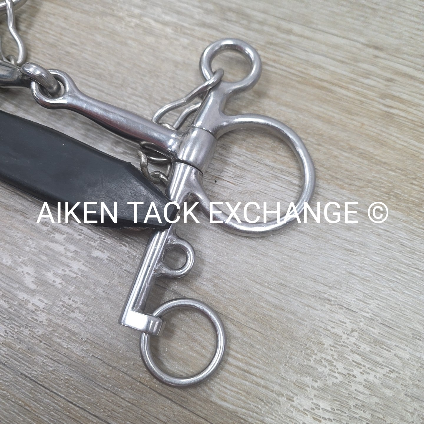 Single Joint Pelham Bit with Curb Chain Guard, 5"