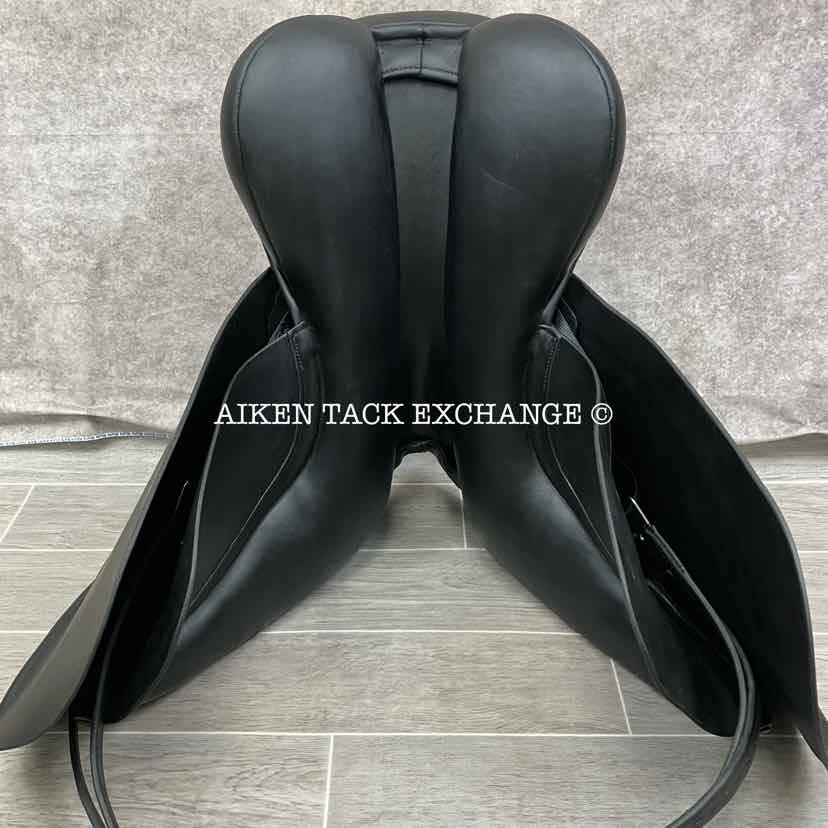 **SOLD** 2011 Hulsebos DR CC Dressage Saddle, 18" Seat, Medium Wide Tree, Wool Flocked Panels