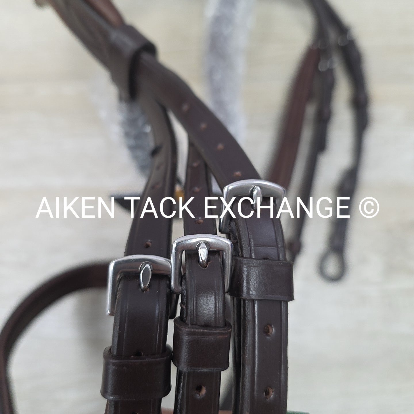 Shires Velociti Lusso Ergonomic Curved Flash Bridle, Size Full