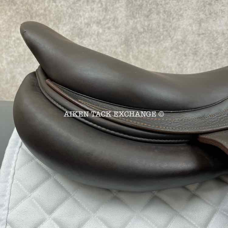 2014 CWD SE09 Monoflap Jump Saddle, 17.5" Seat, 2AA Flap, Medium Tree, Foam Panels