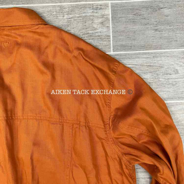 Ariat Long Sleeve Button Down Shirt, Size XX-Large (has blemishes)