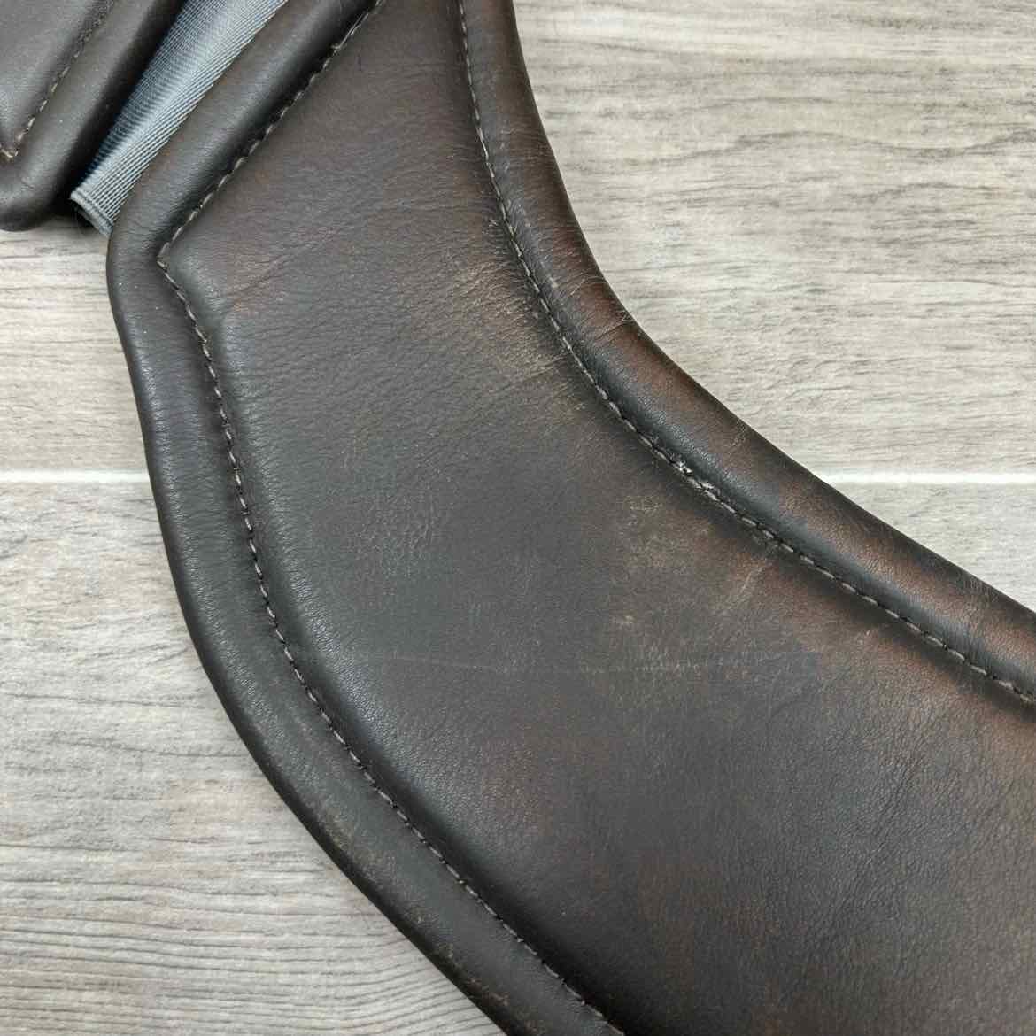 Total Saddle Fit StretchTec Shoulder Relief Dressage Girth with Leather Liner, Brown, 24"