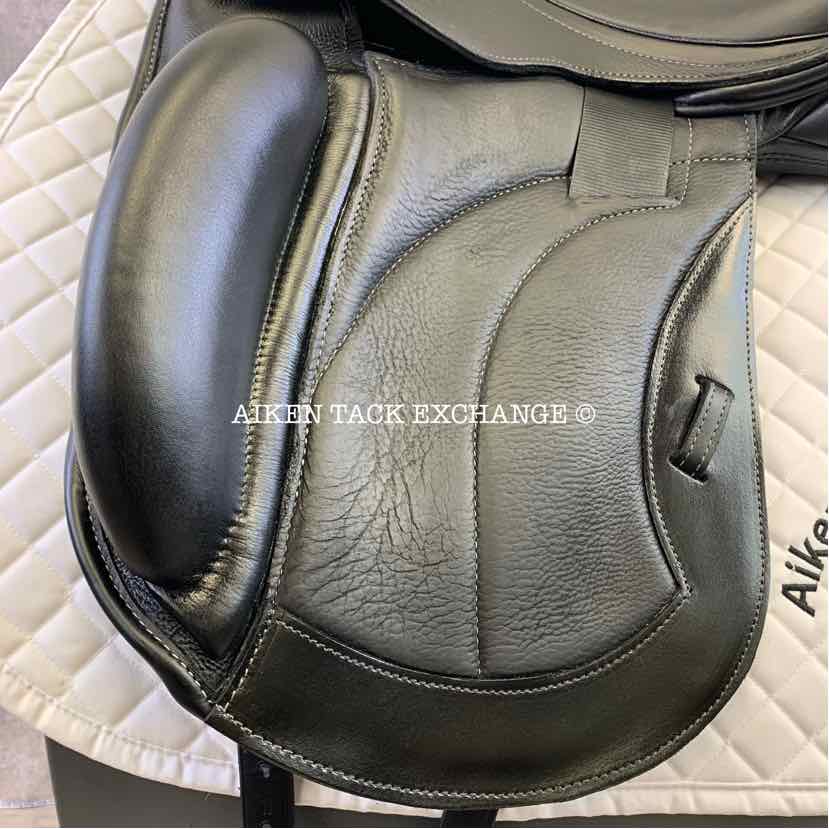 **SOLD** 2017 Custom Saddlery Advantage Monoflap Dressage Saddle, 17" Seat, Short Flap, Adjustable Tree, Wool Flocked Hybrid Panels