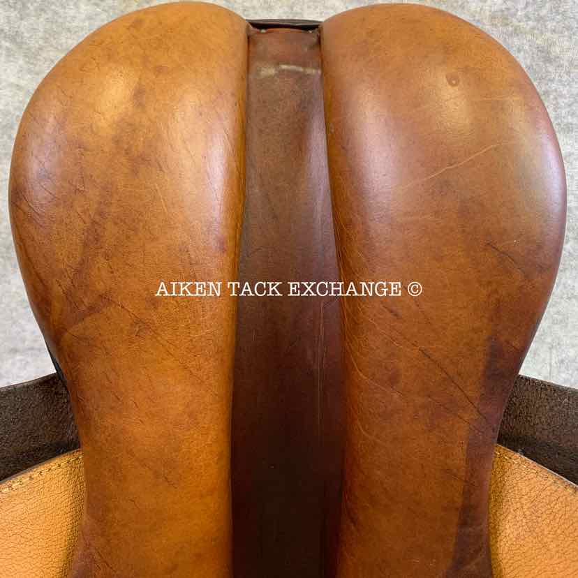 Borelli by Collegiate Close Contact Saddle, 17" Seat, Medium Tree, Foam Panels