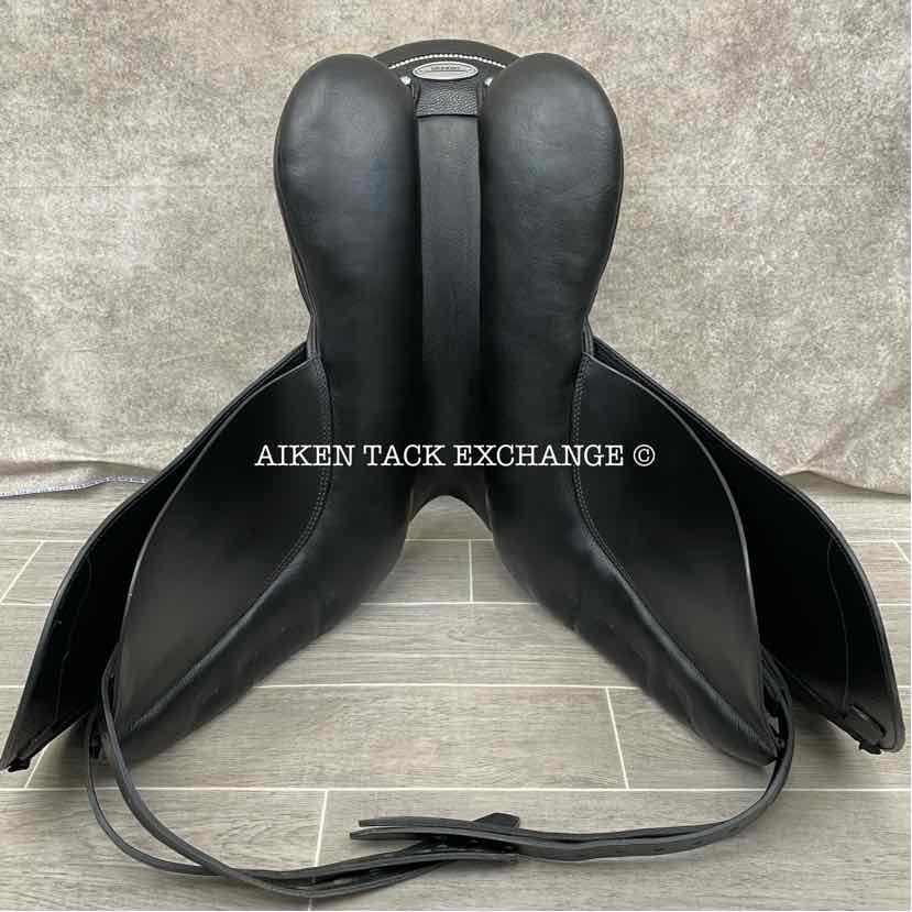 2021 Stubben Aramis Deluxe Dressage Saddle, 19" Seat, 30cm Tree - Medium Wide, Wool Flocked Panels