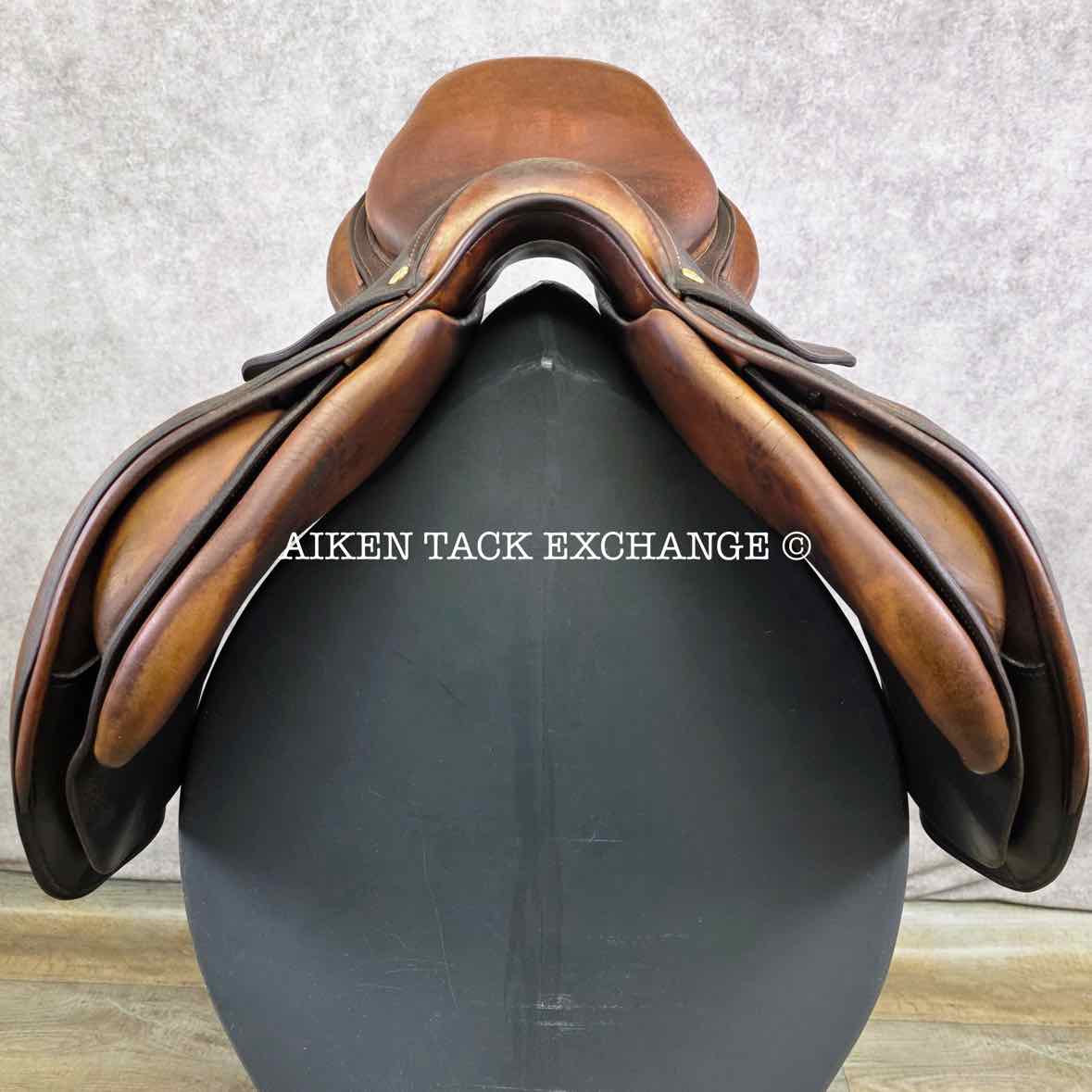 2013 Bruno Delgrange Athena Close Contact Jump Saddle, 17" Seat, 4A Flap, Medium Tree, Foam Panels, Full Calfskin Leather
