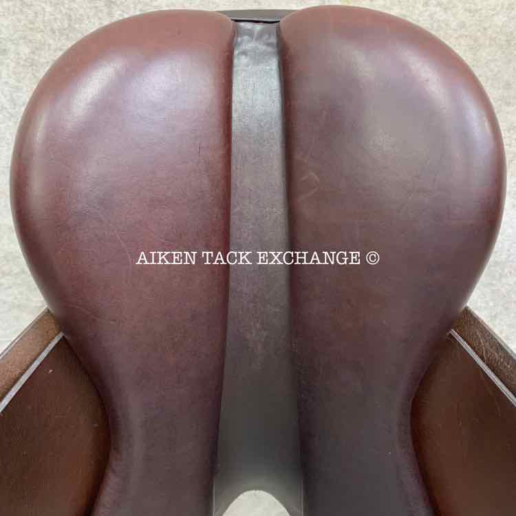 **SOLD** Crosby Miller's EuroPrix Close Contact Jump Saddle, 17.5" Seat, Medium Tree, Foam Panels