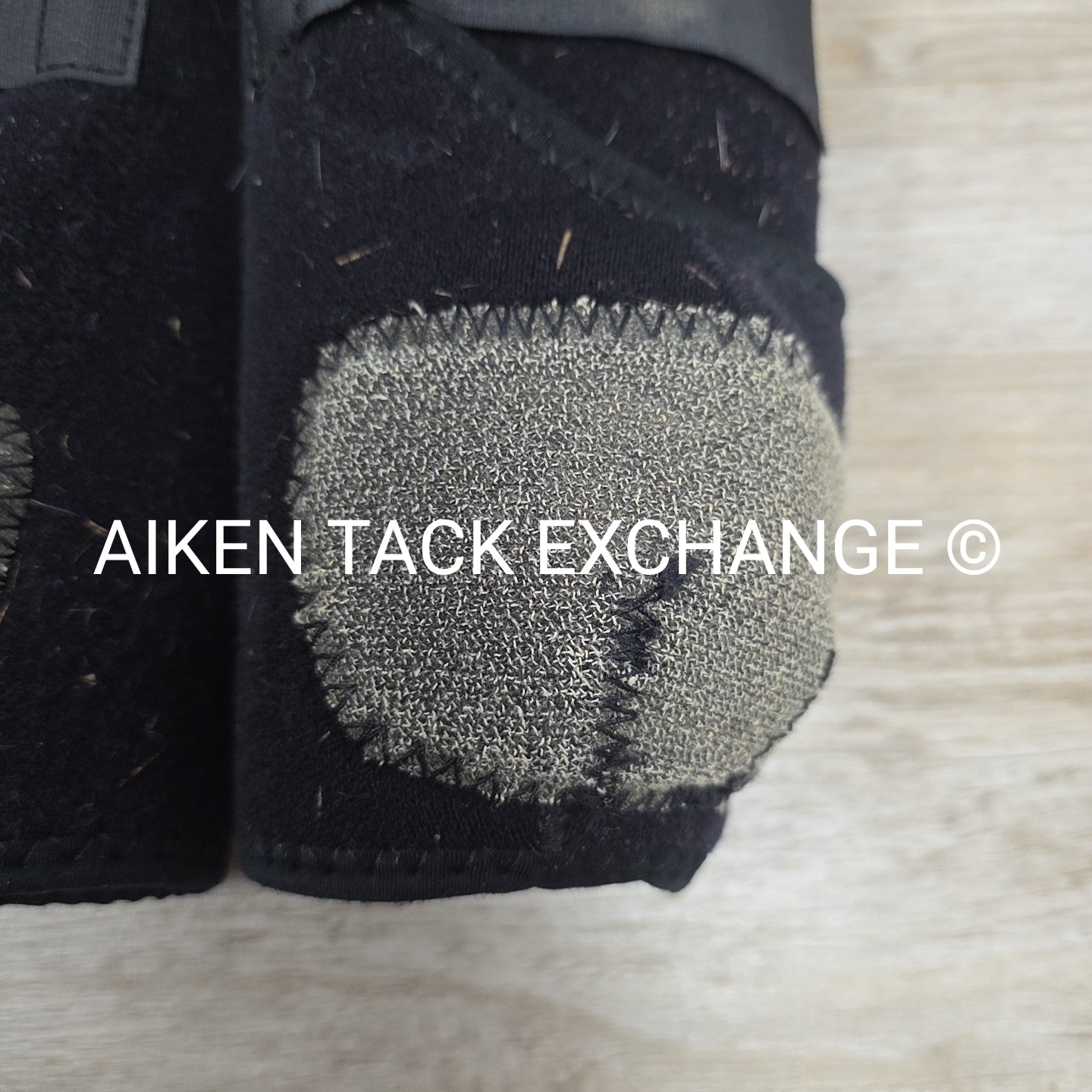 BARGAIN BUNDLE: Classic Equine Legacy Boots Set Front & Hind & Professional's Ch
