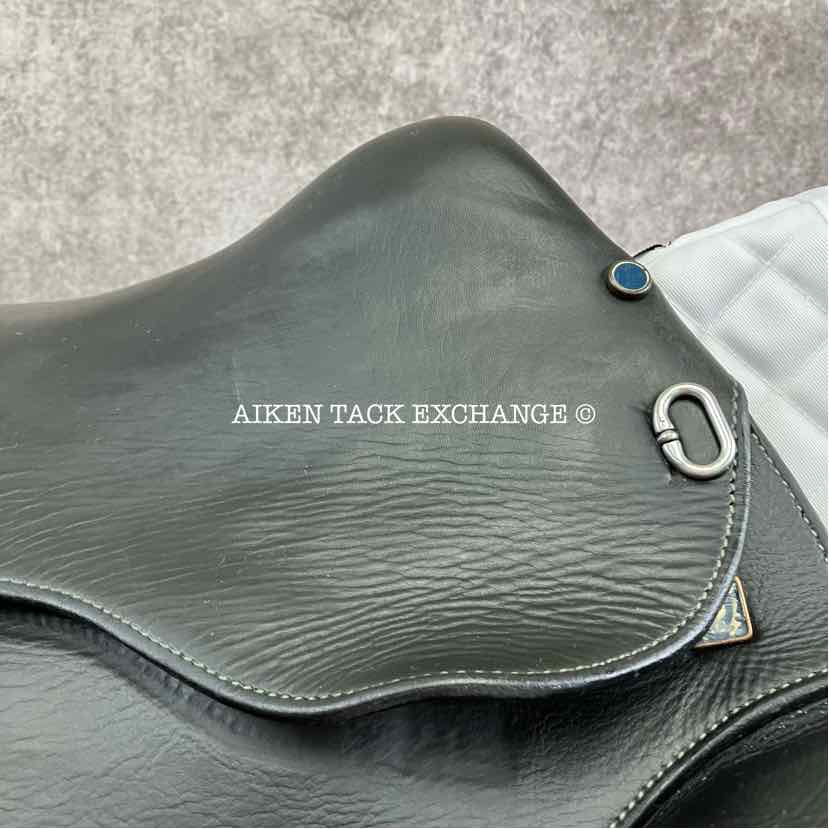 2017 Stubben True Nature Dressage Saddle, 18" Seat, Short Flap, 28cm Tree - Medium, Wool Flocked Panels